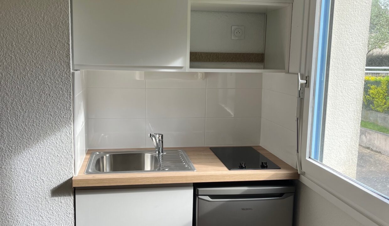 Lemoux Immobilier Agence Immobiliere Rennes KITCHENETTE