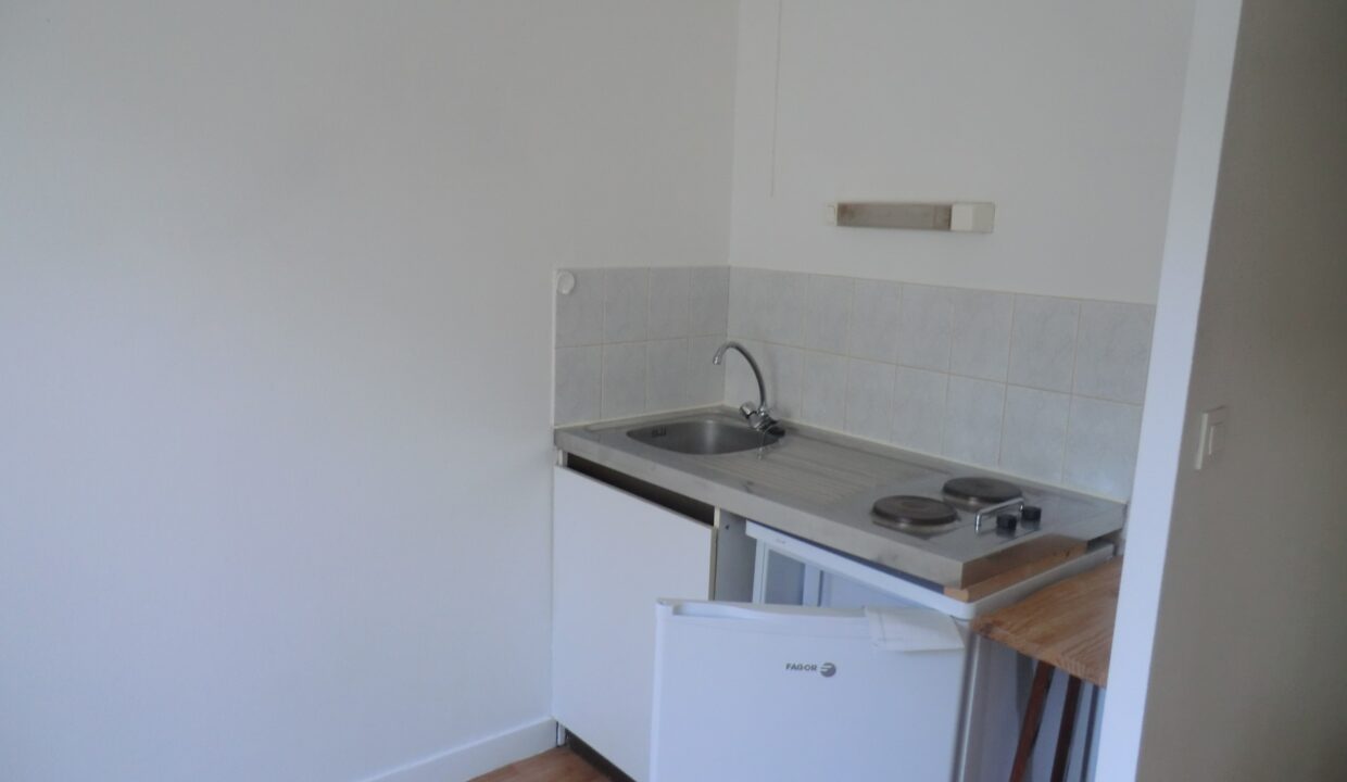 Lemoux Immobilier Agence Immobiliere Rennes KITCHENETTE 2