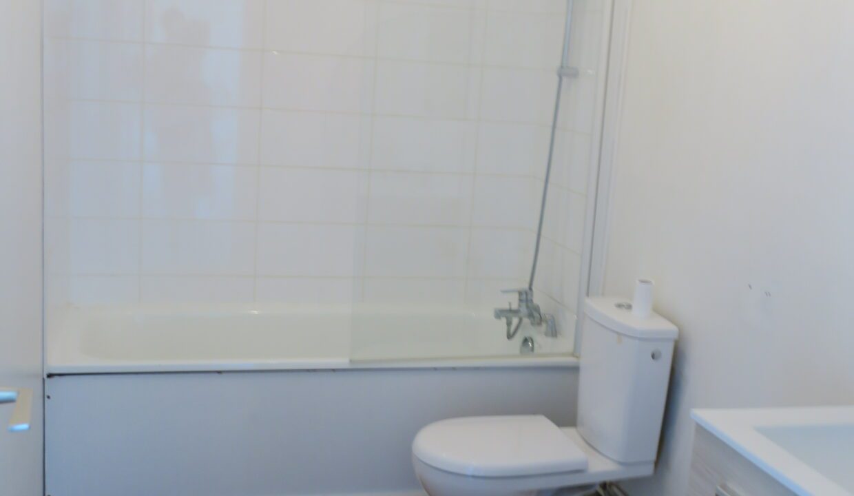 Lemoux Immobilier Agence Immobiliere Rennes SDB