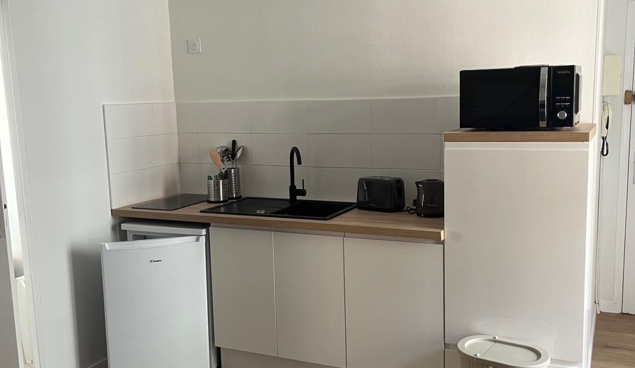Lemoux Immobilier Agence Immobiliere Rennes Kitchenette