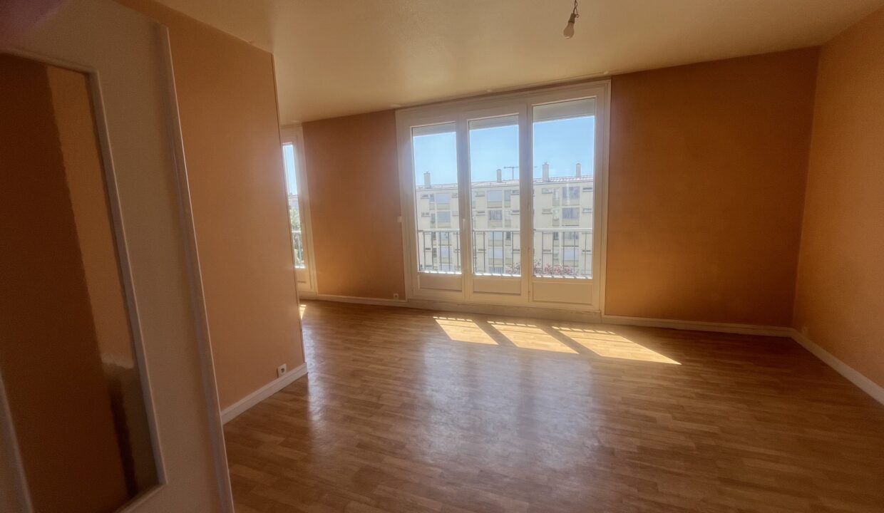 Lemoux Immobilier Agence Immobiliere Rennes Sejour
